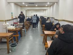 大堂-红帽叔叔包子