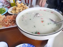 -美顺香食府鱼头老店(雪野湖店)