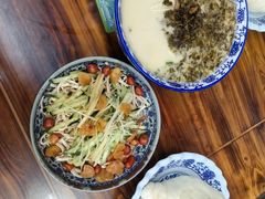 -雪琴面馆富安特色鱼汤面(城中花园店)