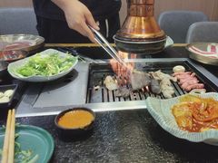 -臻牛烤肉