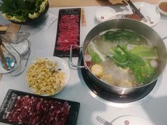 潮汕牛骨汤锅-牛记皇·鲜牛肉火锅(弘阳广场店)
