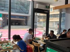 -老乡鸡(武汉中南梅苑小区地铁站店)