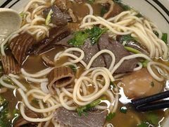 -小马牛肉面·牛骨熬制(南京博物院店)