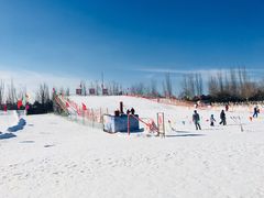 -北京亚布洛尼朝阳公园滑雪场
