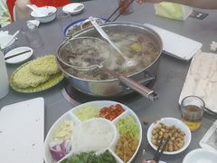 -官塘陈记鱼生·潮汕砂锅粥·牛肉火锅(潮枫路总店)