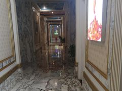 -皇宫大酒店