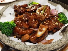 石锅黑胡椒牛仔骨-小菜园新徽菜(无锡人民路红豆店)