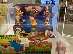 -泡泡玛特POPMART(侨福芳草地店)