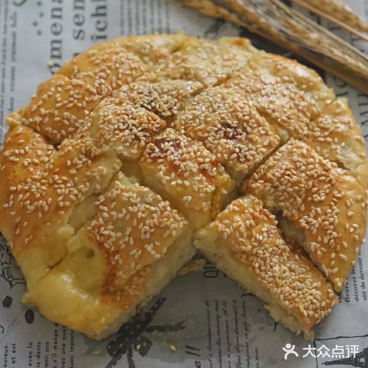 会拉丝还会爆浆!这款无需烤箱的香蕉芝士饼比任何面包都好吃