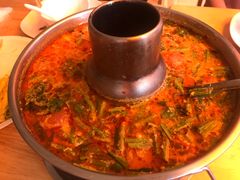 -J Daeng Seafood