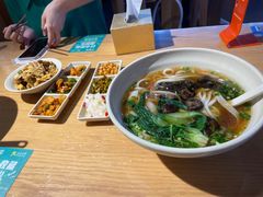 -龙记桂林米粉(财满街店)