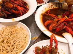 -龙巢盱眙龙虾·牛蛙·烧烤宵夜(八卦岭店)
