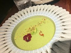 牛油果与西兰花奶油果蔬汤-格鲁·秀色Georgia’s Feast