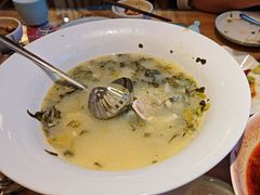 -严记小天府酸菜鱼(西四路店)