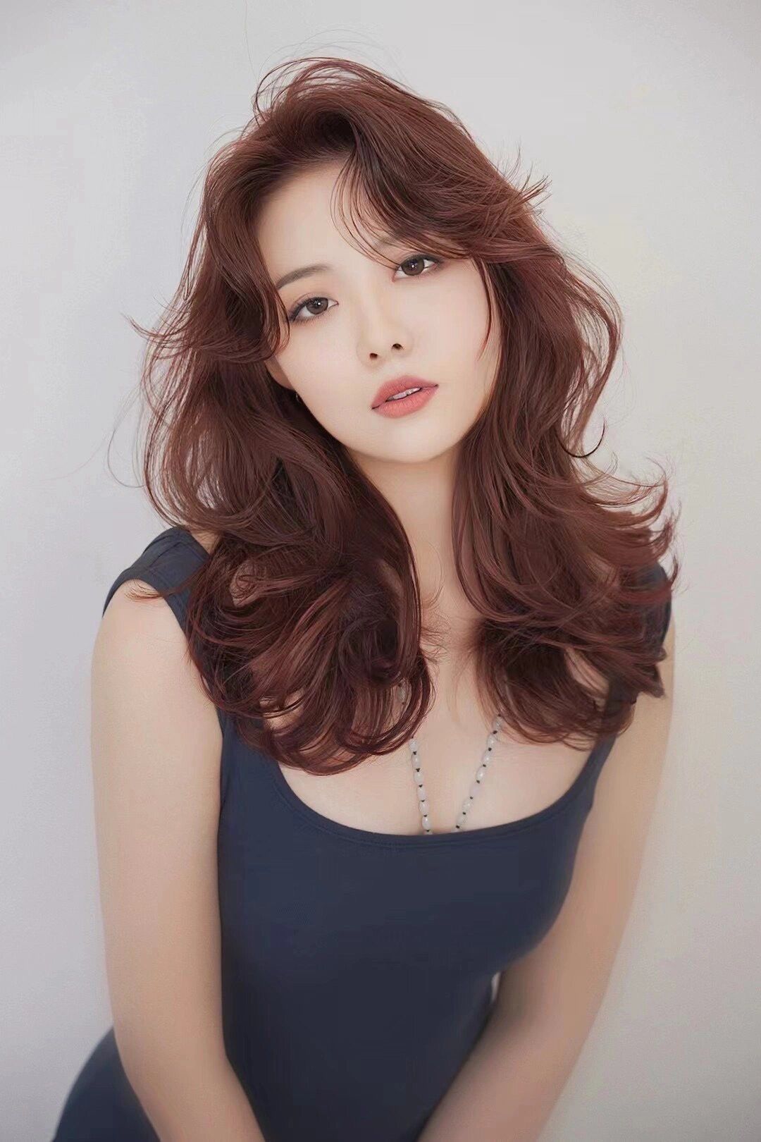 在哈西做头发就来丝颂美时美刻 主打高级减龄发型