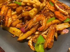 炭火干锅虾+鱿鱼须-炭舍干锅·烤鱼(扬名广场店)