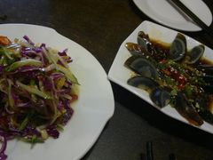 金针菇、松花蛋-茶花妹子云南餐厅(传媒大学店)