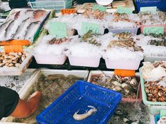 -拉威海鲜市场