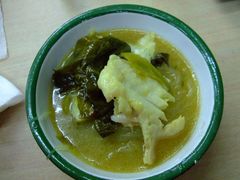 自调的酸菜粉丝鱼汤-做了不起的80后