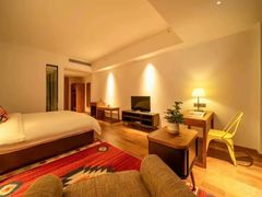 -24H COLOR咖啡厅(惠州金山湖店)