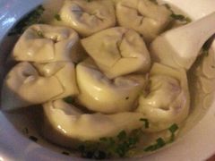 荠菜肉馄饨-潘国仙耳光馄饨(黄家阙路店)