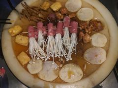 -冰冰龙虾·江湖菜·花园江景餐厅
