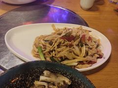 -茅台镇网红溶洞餐厅·茅帮菜馆
