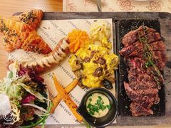 -Mark&Mars Restaurant