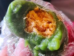 蛋黄肉松青团-许阿姨糕团店(南京总店)