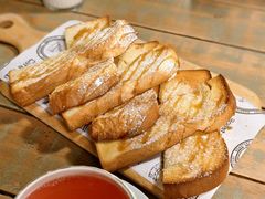 肉桂粉焦糖吐司-Cafe Alice咖啡爱丽丝(奥城店)