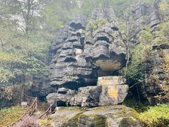 -梭布垭石林景区