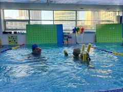 -龙格亲子游泳·水育早教中心(华亿大润发店)