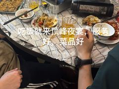 -顶峰夜宴·龙虾烧烤大排档(九江学院店)