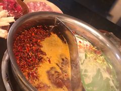 -岗上渣渣老火锅(两路口店)