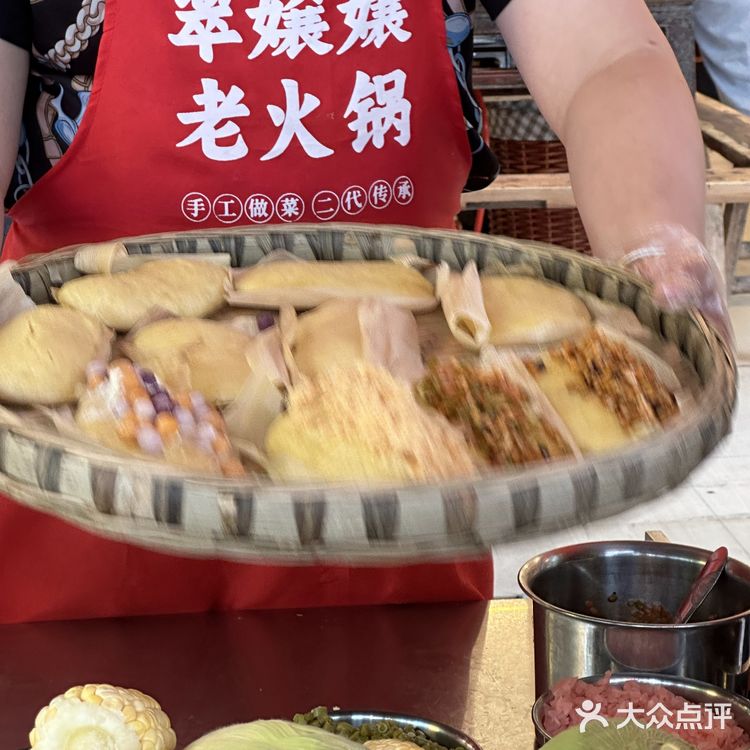 春熙路这家社区老火锅店，贼好吃