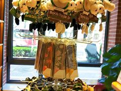 -新华书店(永安路店)