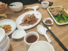 -裕记烧腊连锁餐饮(国商分店)