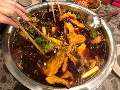 -肖肖酸萝卜鱼火锅(总店)