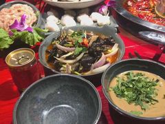 -谭鸭血老火锅(漳州路店)