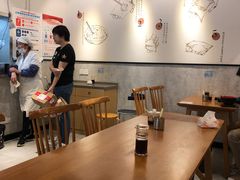 用餐区-梦花街馄饨店(中华苑店)
