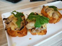 超值奶香芝士菌菇TAPAS-必胜客(上海新南方商城PH店)
