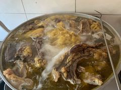 -黄利砖万峰林布依特色酸笋牛肉馆