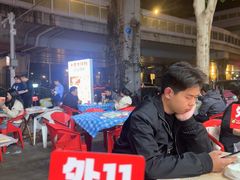 -老街烧烤大排档·地道湖北菜·龙虾馆(汉口火车站店)