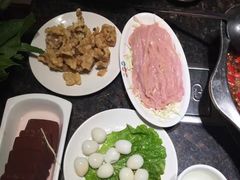 -小天鹅火锅·一线江景洪鼎旗舰店(洪崖洞店)
