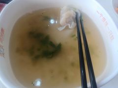南城香虾仁大馄饨-南城香·饭香串香馄饨香(富丰桥店)