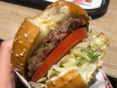 -The Habit Burger Grill 哈比特汉堡(爱琴海店)