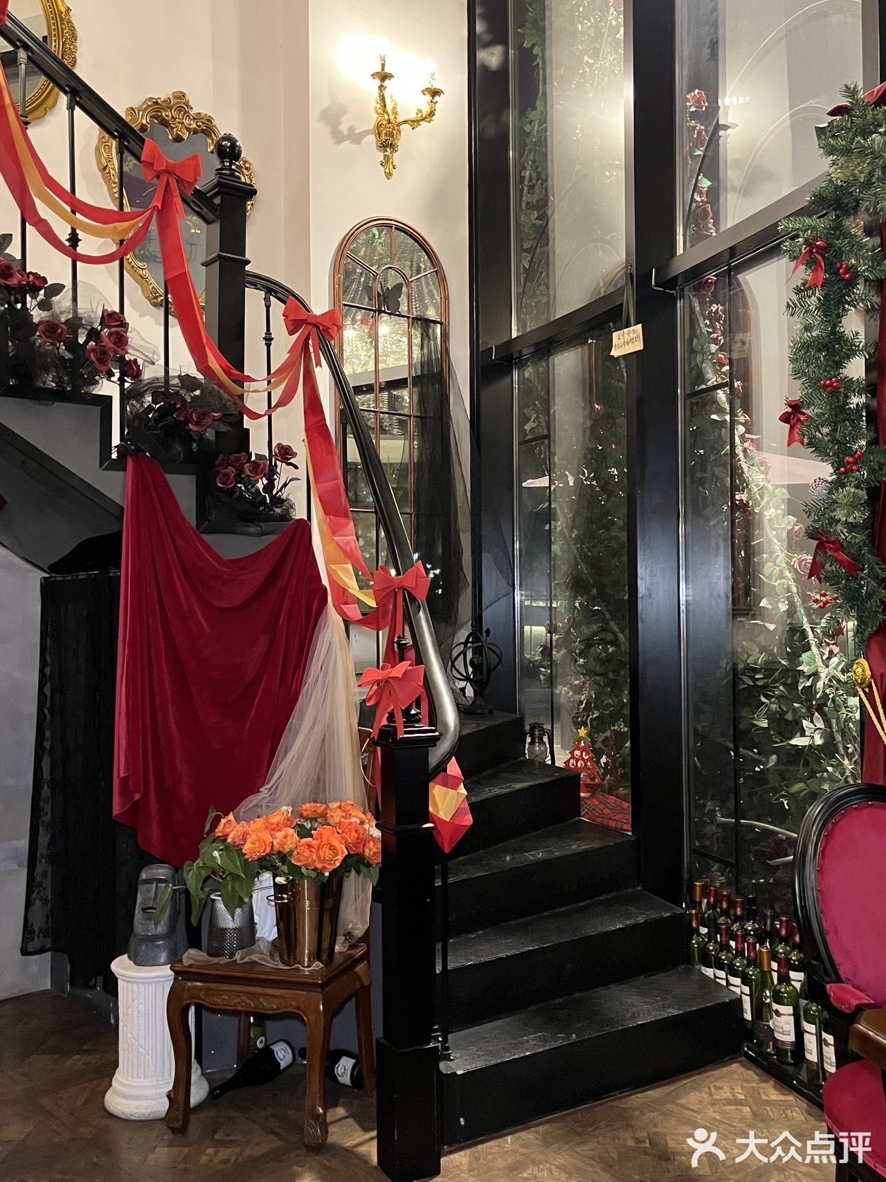 这次是真的被浪漫包围了....