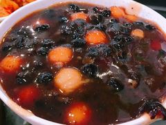 赤豆元宵-奇芳阁·百年清真南京菜(夫子庙店)