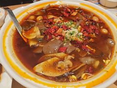 -渝信川菜 · 川味家常菜(财富购物中心店)