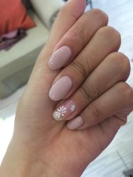 -逸日式美甲美睫工作室